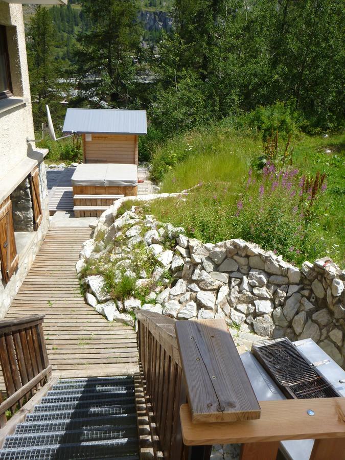 蒂涅Chalet Les Melezes住宿加早餐旅馆 外观 照片